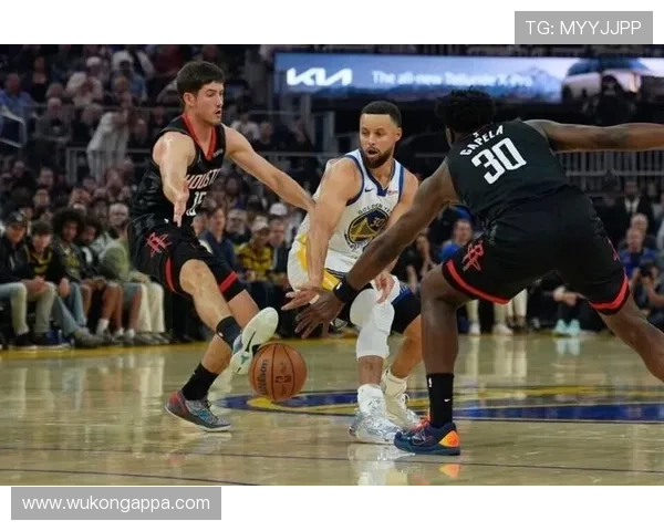 伯德挡拆组织胜库里无球拉扯，提升球队空间利用