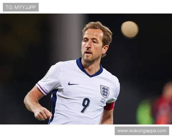 哈里·凯恩支点与对抗能力解析：传统中锋属性是否全面